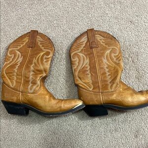 Masterson Boot Co. Brown Embroidered Heeled Boots